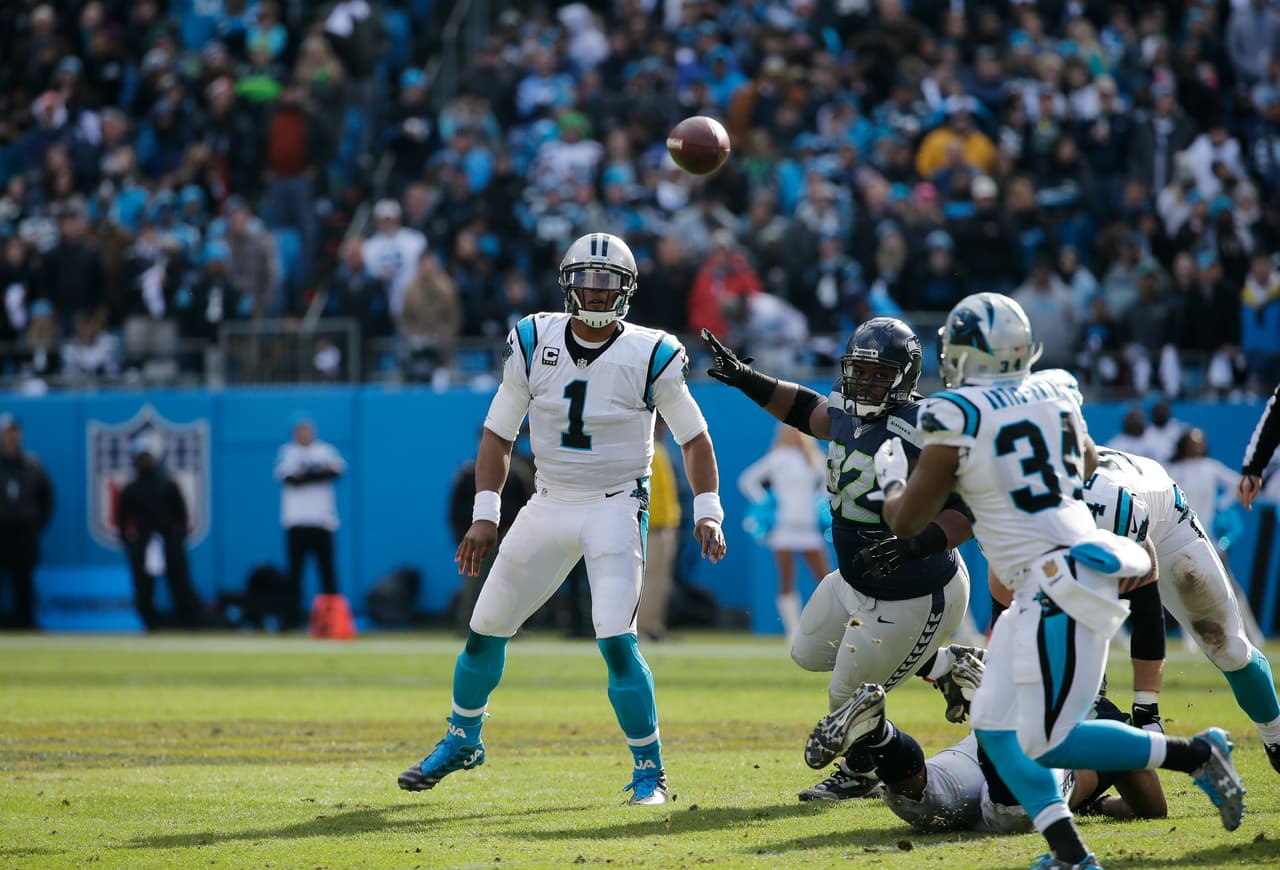 Los Seahawks no vieron lo duro sino lo tupido en la primera mitad, los Panthers les metieron ¡31 puntos!
