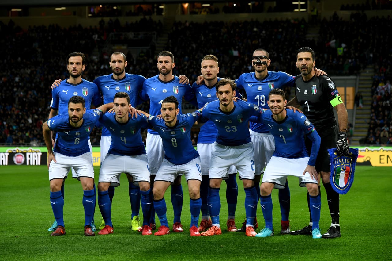 Italia- UEFA: La ausencia de la selección en si misma, con figuras cono Ciro Inmobile o Marco Verrati, es un duro golpe para el fútbol, en especial por lo tradicional que es la presencia de este país.