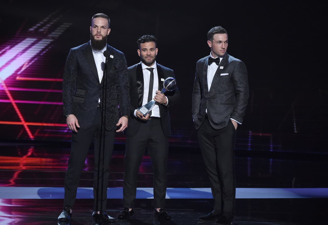 En 2018 recibió el ESPY Awards por estar en el mejor equipo de la temporada.