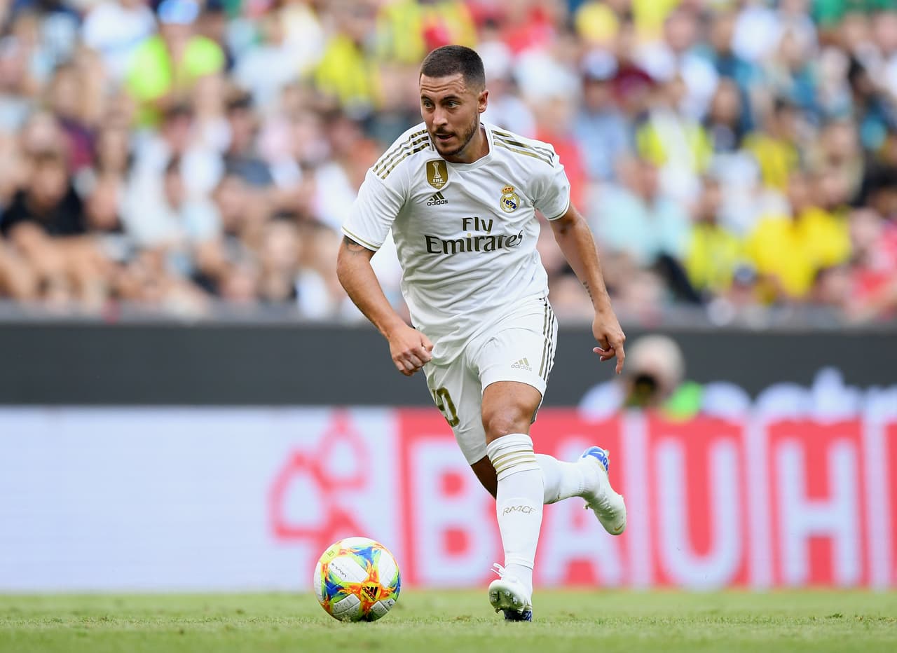 Eden Hazard debutará en partido oficial ante el Levante pues antes había sufrido una lesión muscular que lo alejó durante un mes de los terrenos de juego.