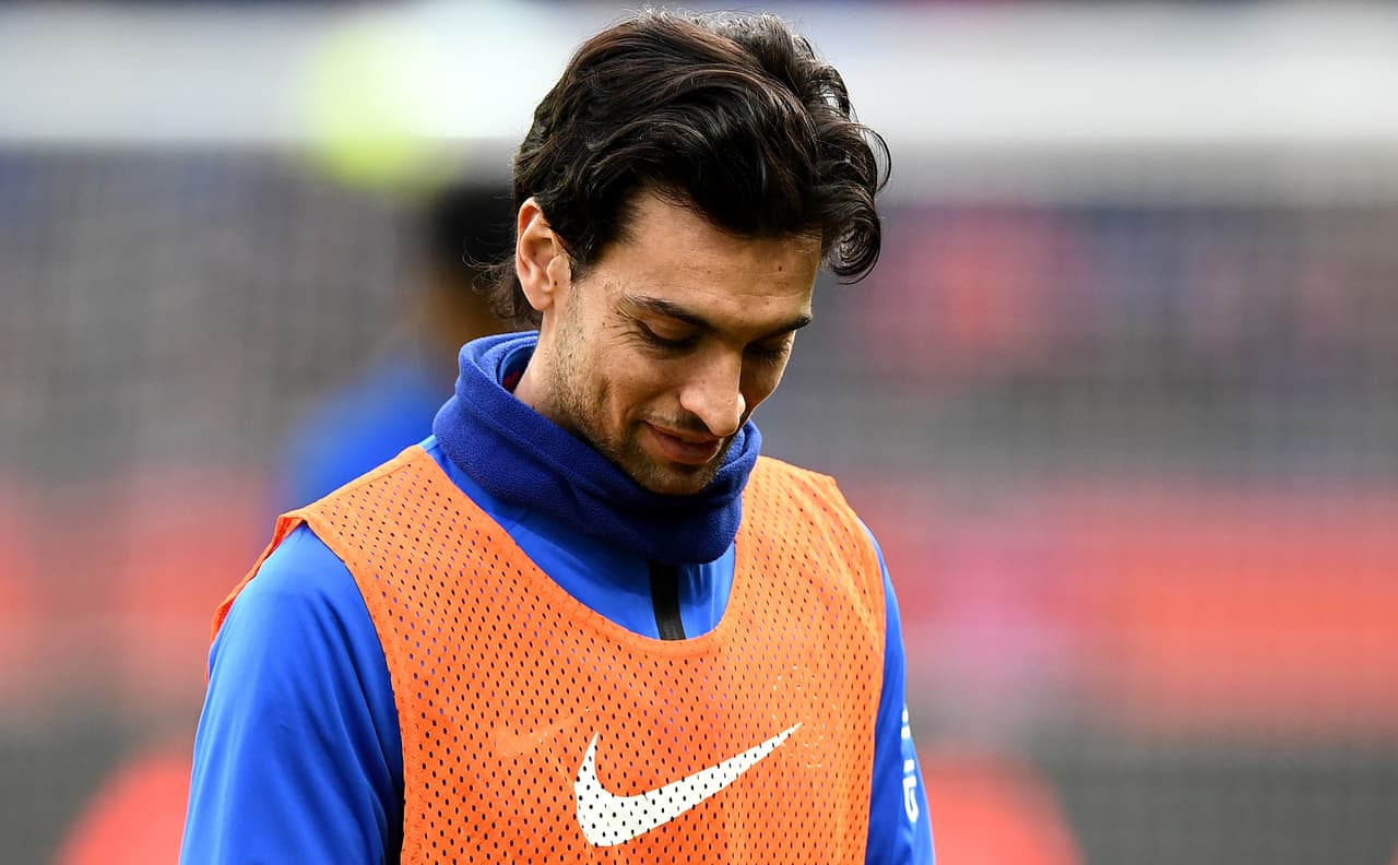 El traspaso que está frenado es el del argentino Javier Pastore, que saldría del PSG e interesa al Inter de Milán. Sin embargo, el club italiano lo quiere en préstamo y el equipo francés lo quiere vender.