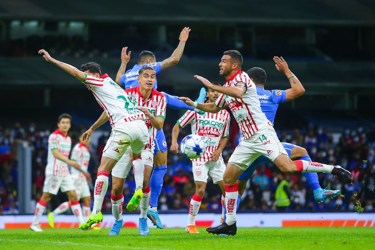 Cruz Azul recibirá al Necaxa en el Azteca.