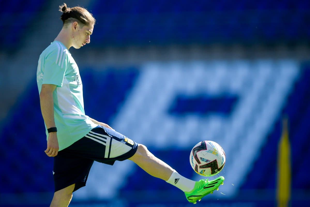 Marcelo Flores recibe comentarios agridulces tras mal paso del Oviedo