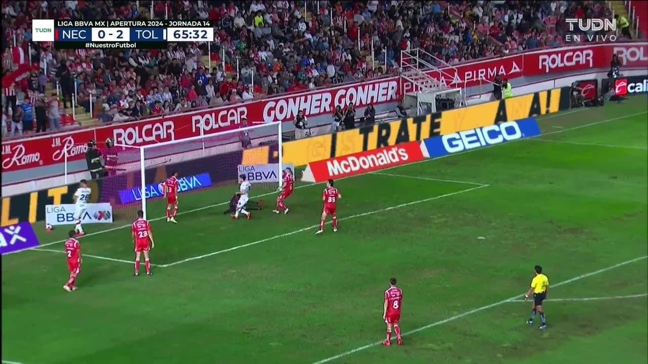 ¡GOL!  anota para Toluca. Jesús Angulo