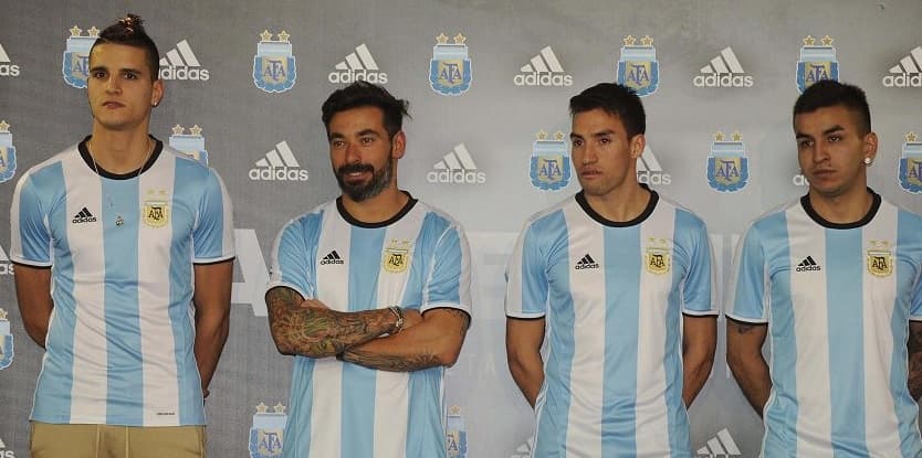 Argentina presentó su nueva playera