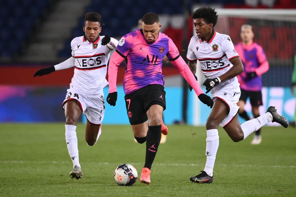 Draxler (22’) adelantó a los de Pochettino y Marcos Lopes (50’) emparejó los cartones. Moise Kean (76’) regresó la ventaja para los locales. El próximo martes, PSG se medirá al Barcelona en los Octavos de la máxima justa de clubes de la UEFA.