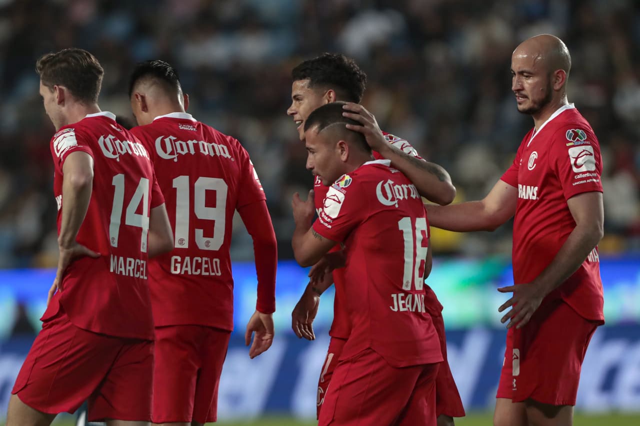 Toluca venció 1-2 a Pachuca con un gol agónico de Camilo Sanvezzo.