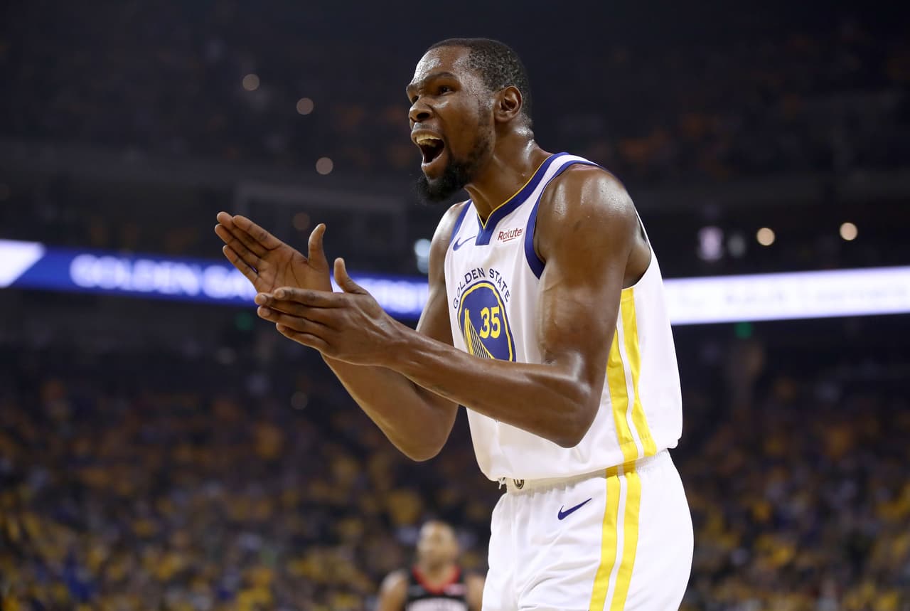 10. Kevin Durant (Golden State Warriors - NBA): 58 millones de dólares.