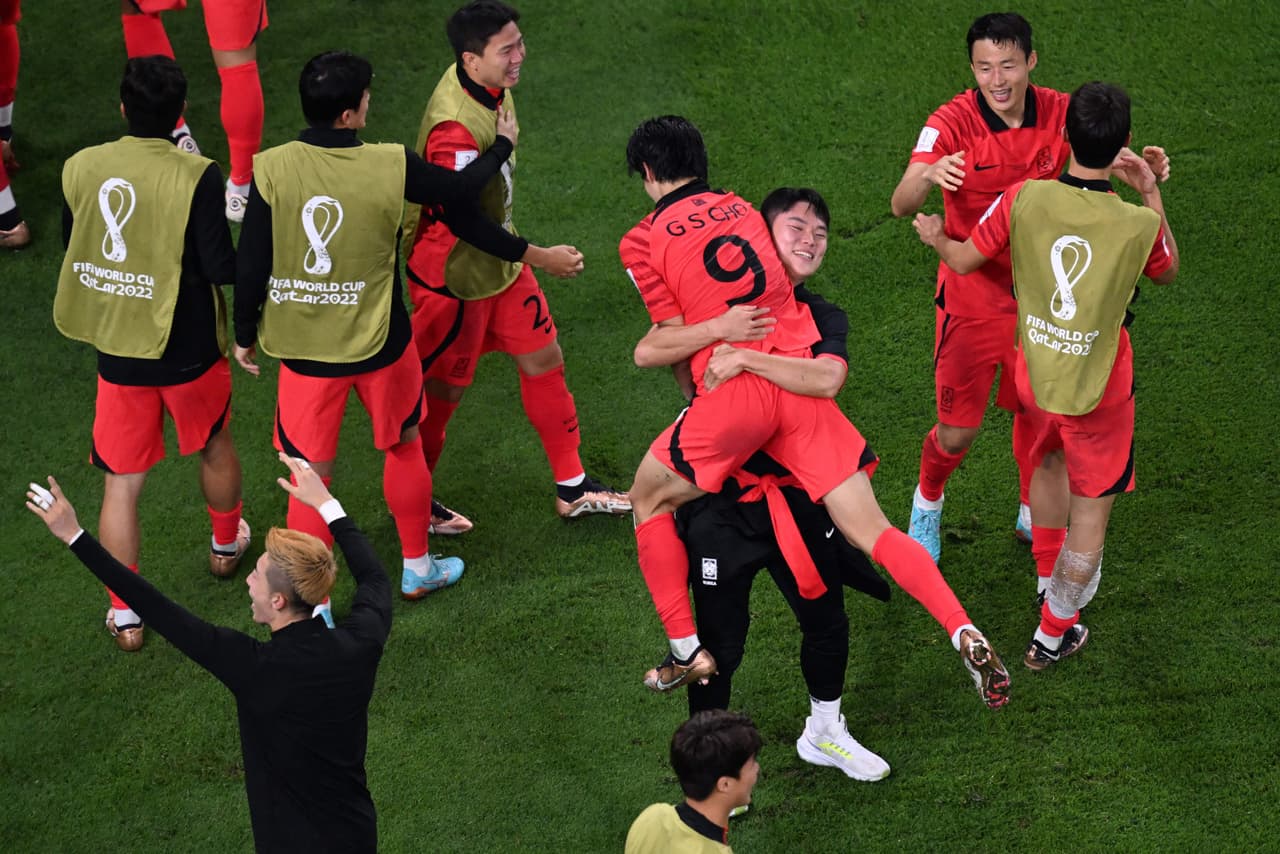 Corea del Sur logró un trinfo de último miuto que los metió a los Octavos de Final de la Copa del Mundo.