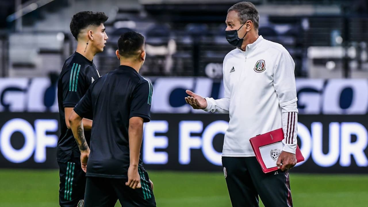 Jorge Theiler: Todavía no se define 11 titular; consideran cansancio de jugadores