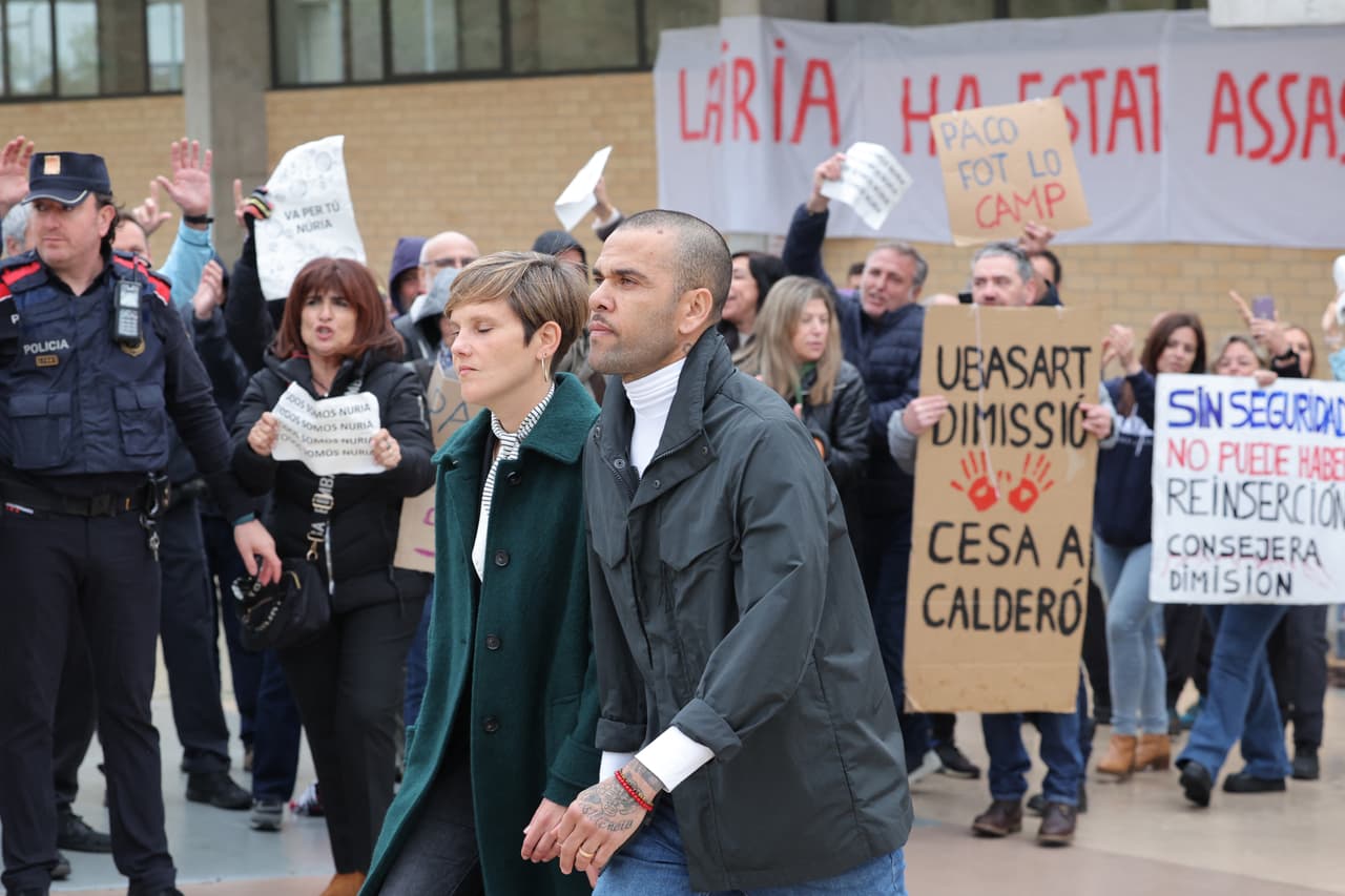 Revelan al jugador que habría pagado fianza de Dani Alves, no es Neymar