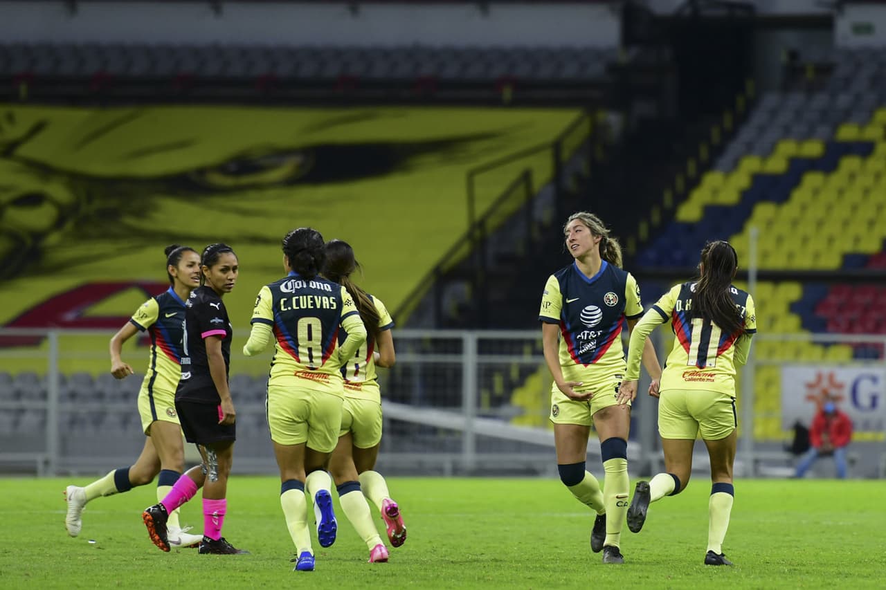 Christina Burkenroad (18’) abrió el marcador para las visitantes y Diana Evangelista (31’) creció la diferencia. Mónica Monsiváis (33’) anotó el 0-3 cobrando una pena máxima. Dorian Hernández (47’) descontaba para las Águilas, pero Rebeca Bernal (75’) selló la tremenda victoria. Daniela Espinosa falló dos tiros de penal.