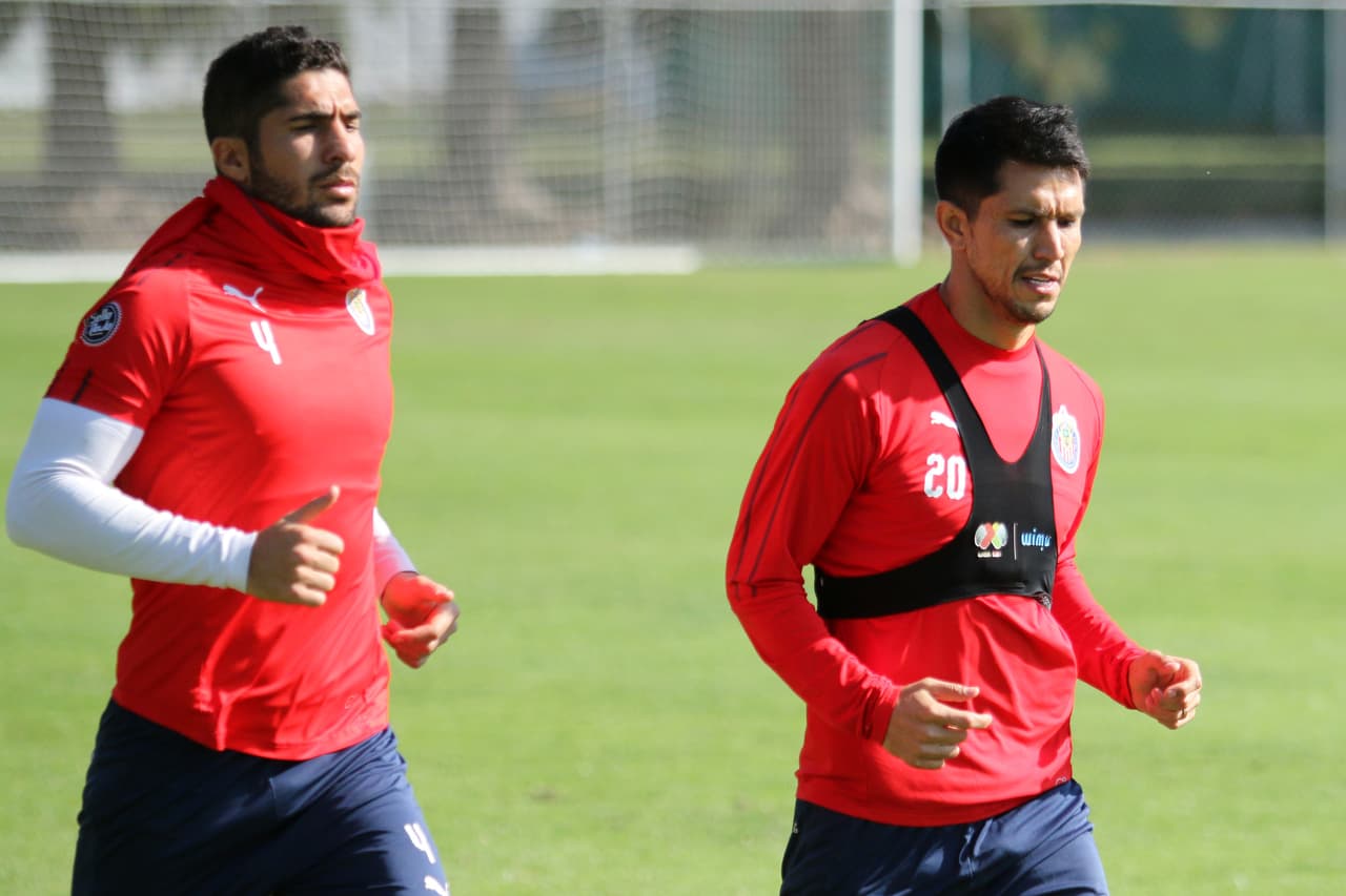 Chivas de Guadalajara está a tres puntos del primer lugar luego de su empate contra Necaxa en la Jornada 6 del Clausura 2019, donde espera volver arriba y por lo que se prepara con intensidad.