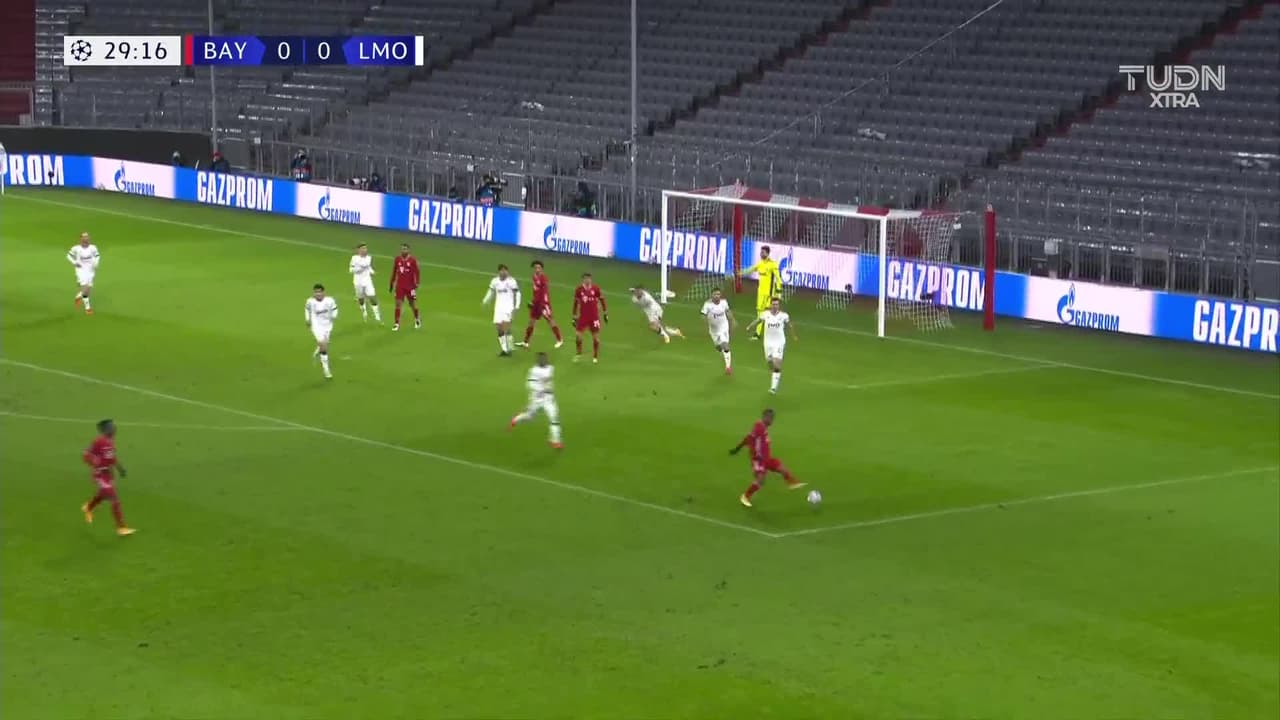 ¡TIRO ATAJADO! disparo por Douglas Costa de Souza.