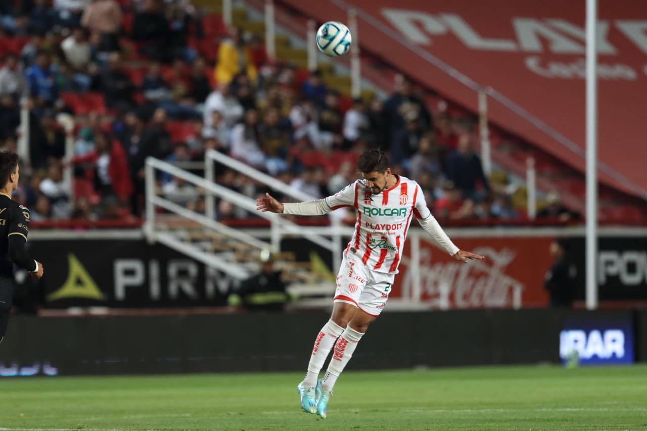 Necaxa evitó que Pumas ganara como visitante por primera vez en el Clausura 2023 luego de la victoria de 3-1 en Aguascalientes con doblete de Édgar Méndez, quien en seis minutos puso en jaque a los visitantes. Los de Rafa Puente Jr. descontaron vía Nico Freire, pero Agustín Oliveros sentenció a favor de los Rayos para sumar tres puntos en la Jornada 7.