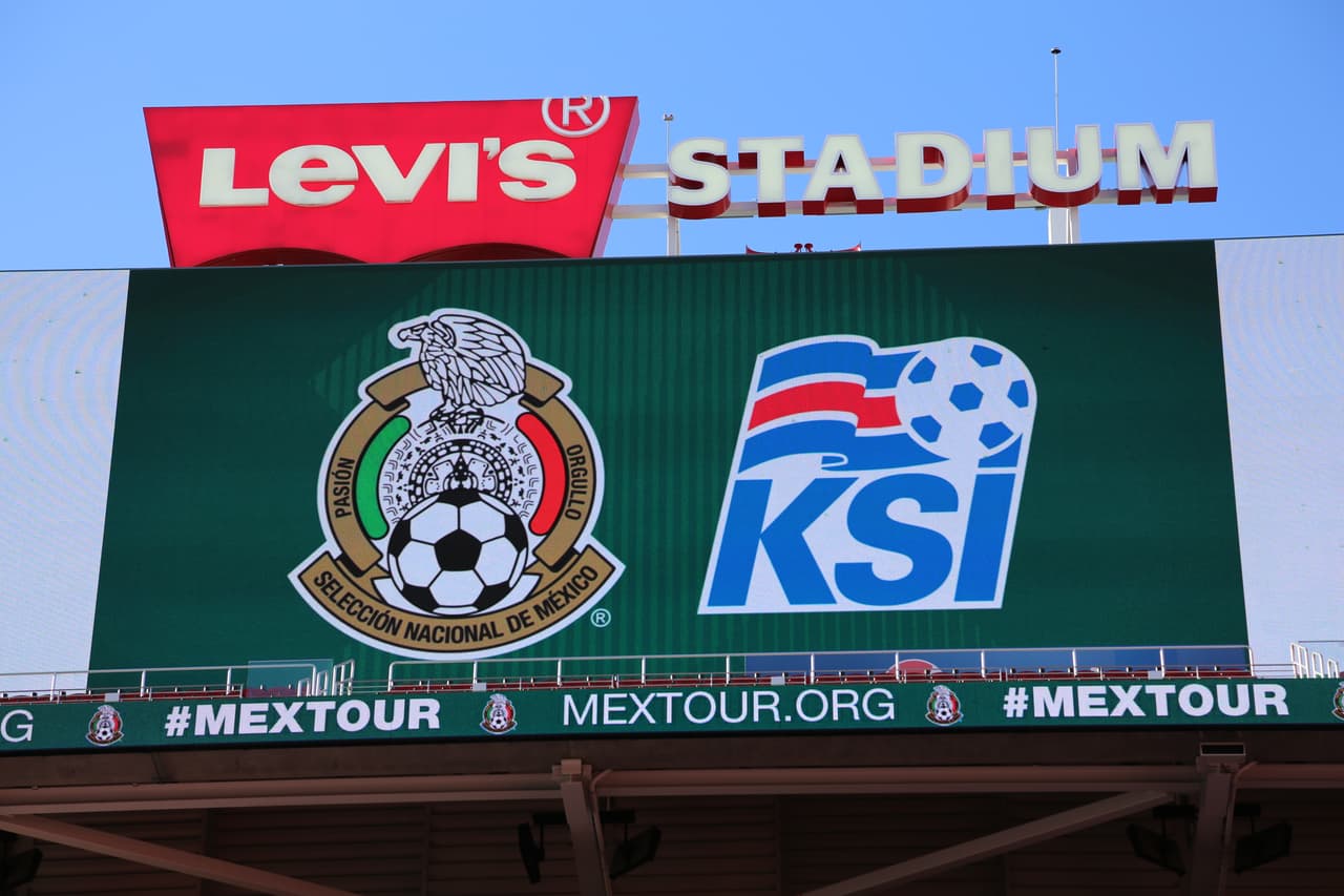 Seguimiento gráfico de los trabajos en cancha de los jugadores, las características del escenario y hasta la alegría de los asistentes en el Levi's Stadium en el partido de México contra Islandia.