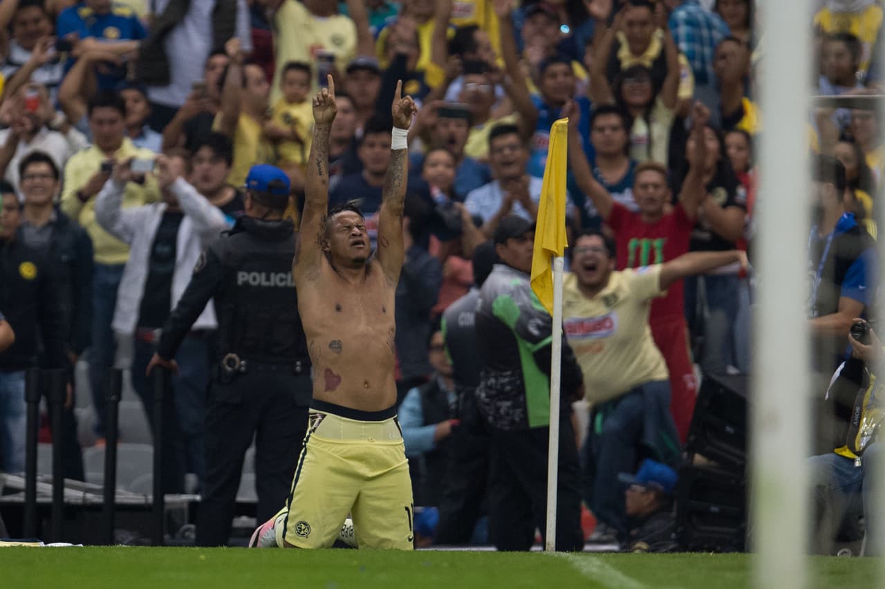 Michael fue un elemento clave para que América se consagrara en Concacaf debido a sus goles que llegaron en el momento justo. Primero en la semifinal ante Santos donde marcó el gol del triunfo luego de sacar un potente disparo de tiro libre, y luego con un gol en la final.