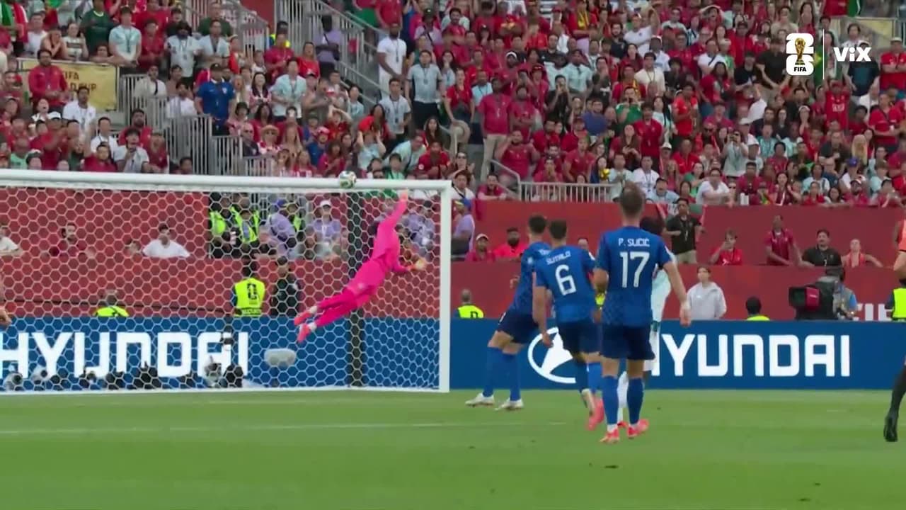 ¡Leão sacude el travesaño y Portugal se queda cerca del empate!