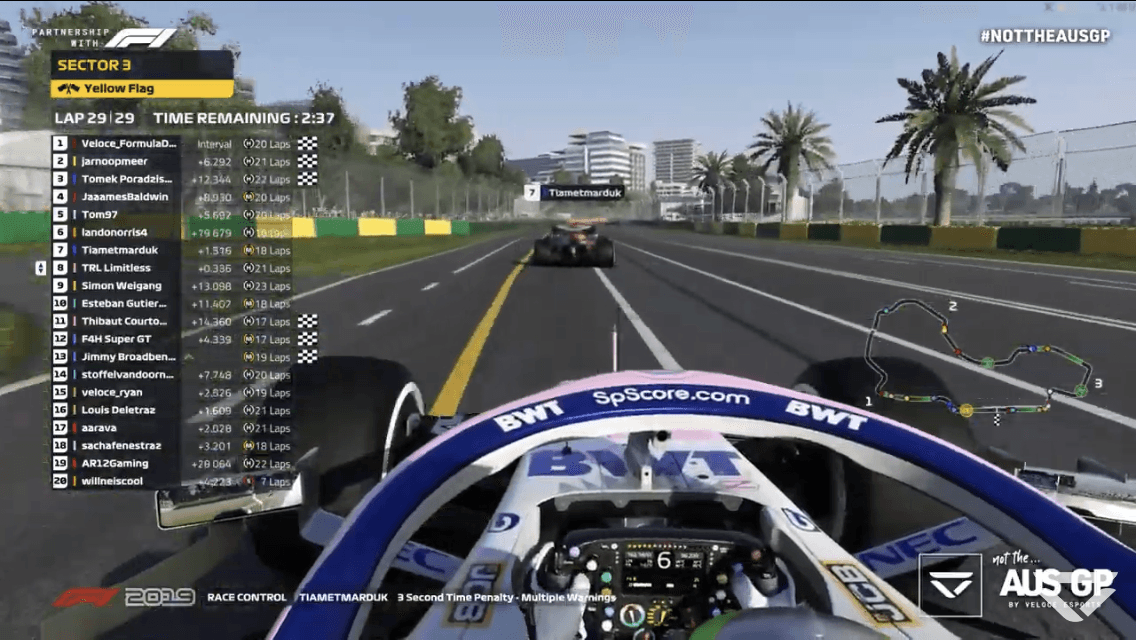 Ante la cancelación del inicio de la temporada de la Fórmula Uno, se corrió virtualmente el GP de Australia y hubo famosos que sorprendieron... hasta el portero del Real Madrid.