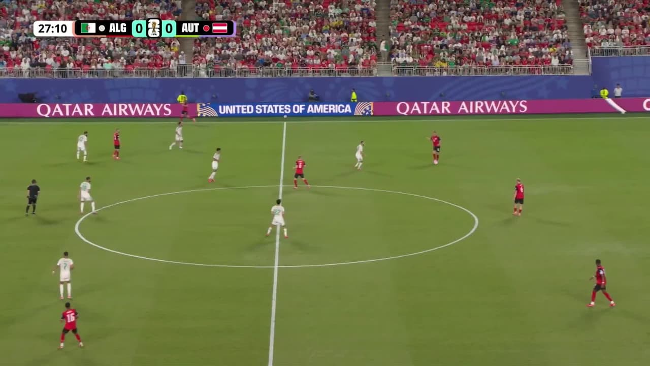¡GOL!  anota para Austria. Marko Arnautovic