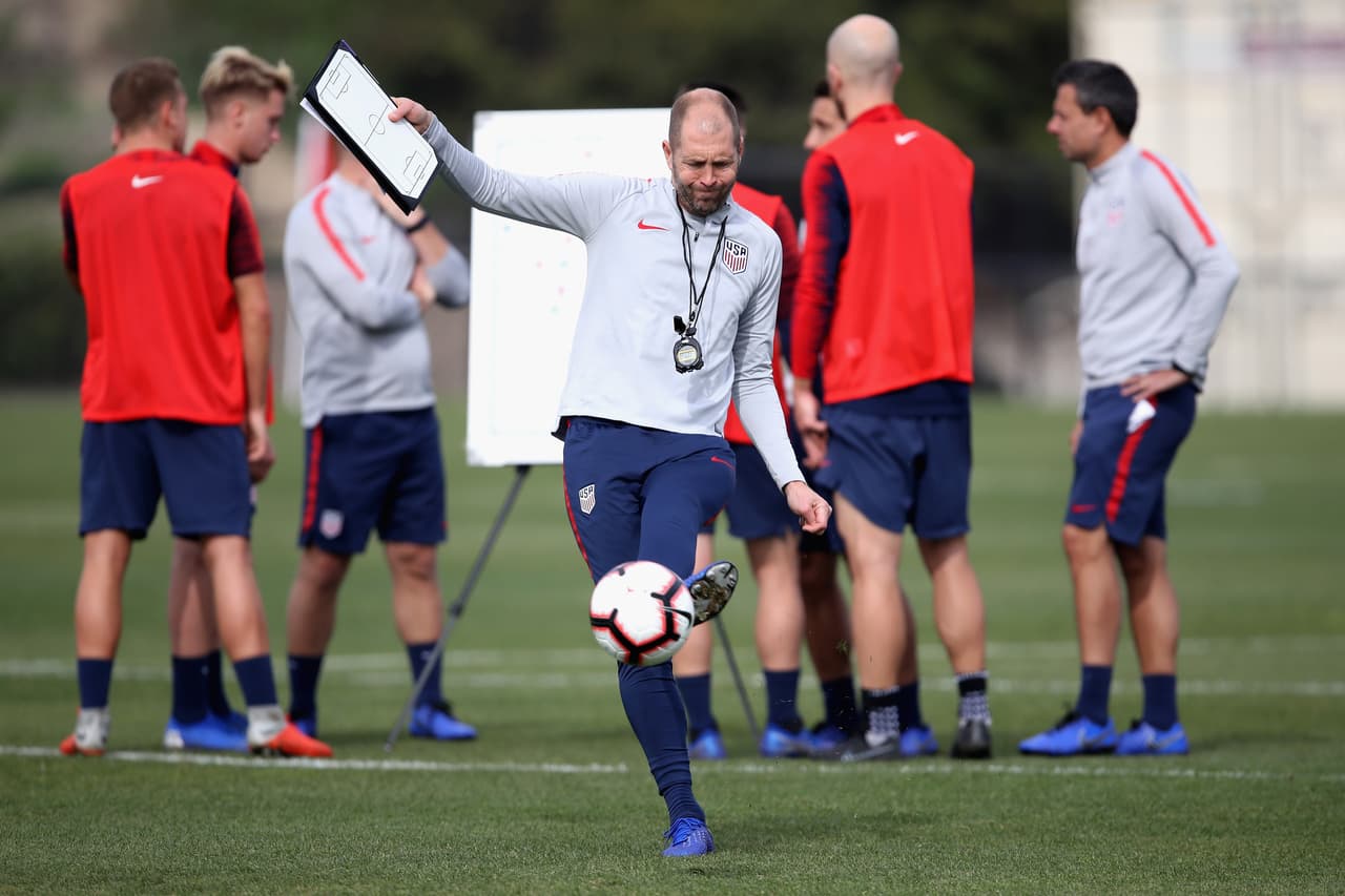 Si de nuevos retos hablamos, cuidado con el que tendrá Gregg Berhalter, nuevo técnico de Estados Unidos. Su gestión también es nueva, aunque ya tiene un triunfo en su andar.