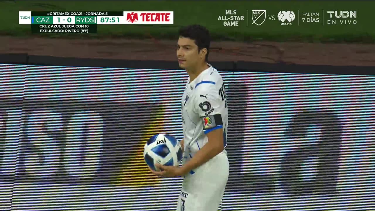 ¡TIRO ATAJADO! disparo por Jesús Gallardo.