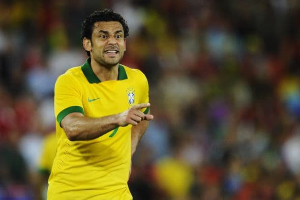 Los veteranos también levantan la mano y Fred, el hombre gol en la Confederaciones pasada, parece haber llenado el ojo de 'Felipao' para estar en la lista final, aún cuando hace meses sufrió una lesión de la que aún se espera su reaparición. esta sería su segunda Copa del Mundo jugada, pues ya disputó la edición de Alemania 2006 y le marcó un gol a Australia.