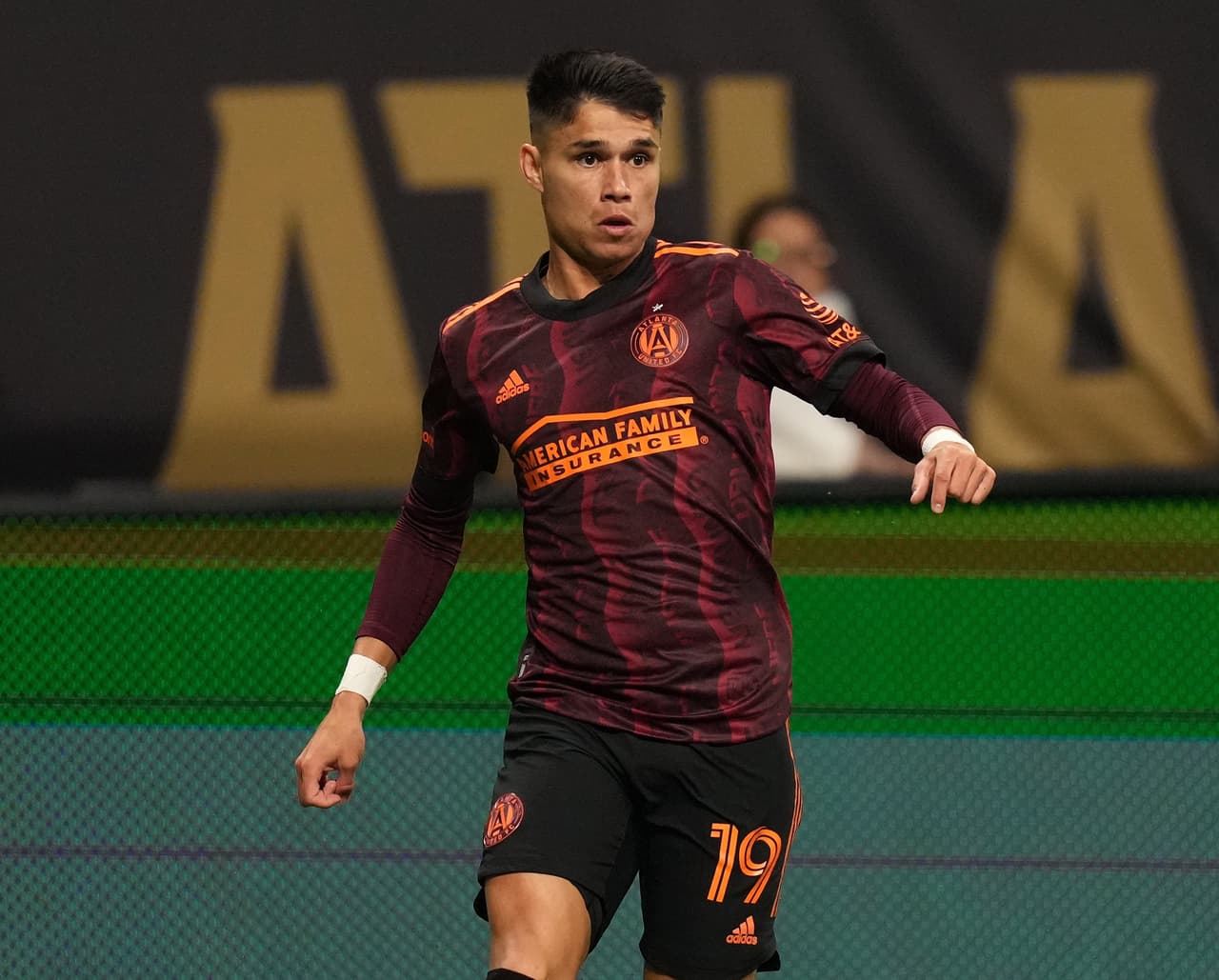 Malas noticias para Gonzalo Pineda: Luiz Araújo será baja por 4 semanas