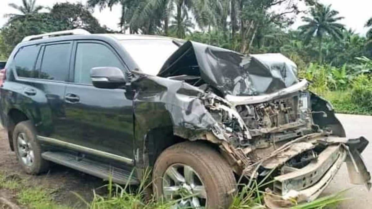 Samuel Eto'o sufre aparatoso accidente en Camerún