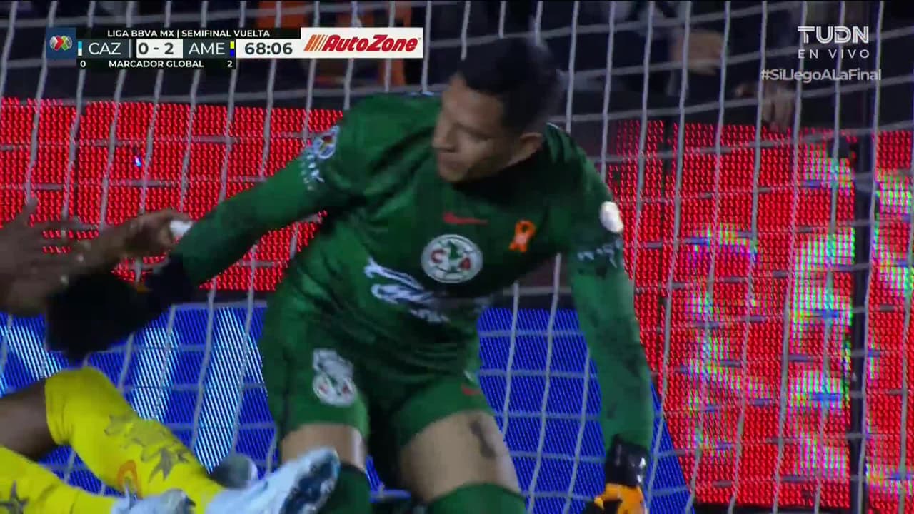 ¡GOL!  anota para Cruz Azul. Ignacio Rivero