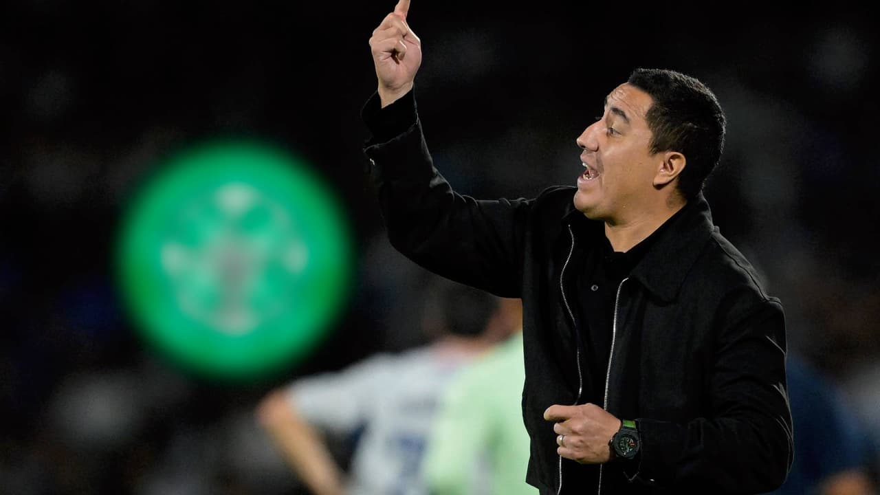 Voy a dirigir algún día al Celtic de Glasgow: Efraín Juárez