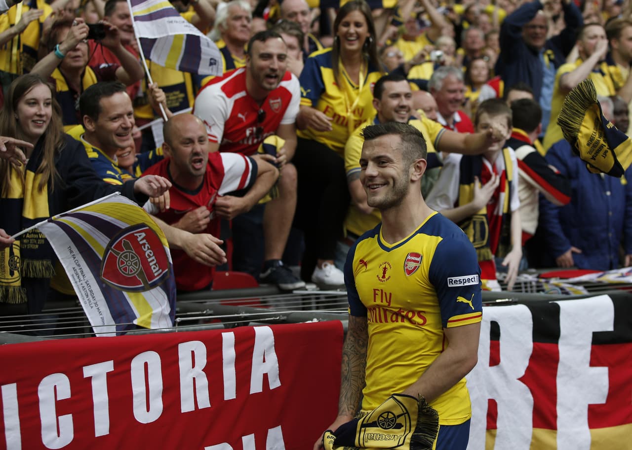 Los Gunners destrozaron al Aston Villa para alzar la Copa de Inglaterra.