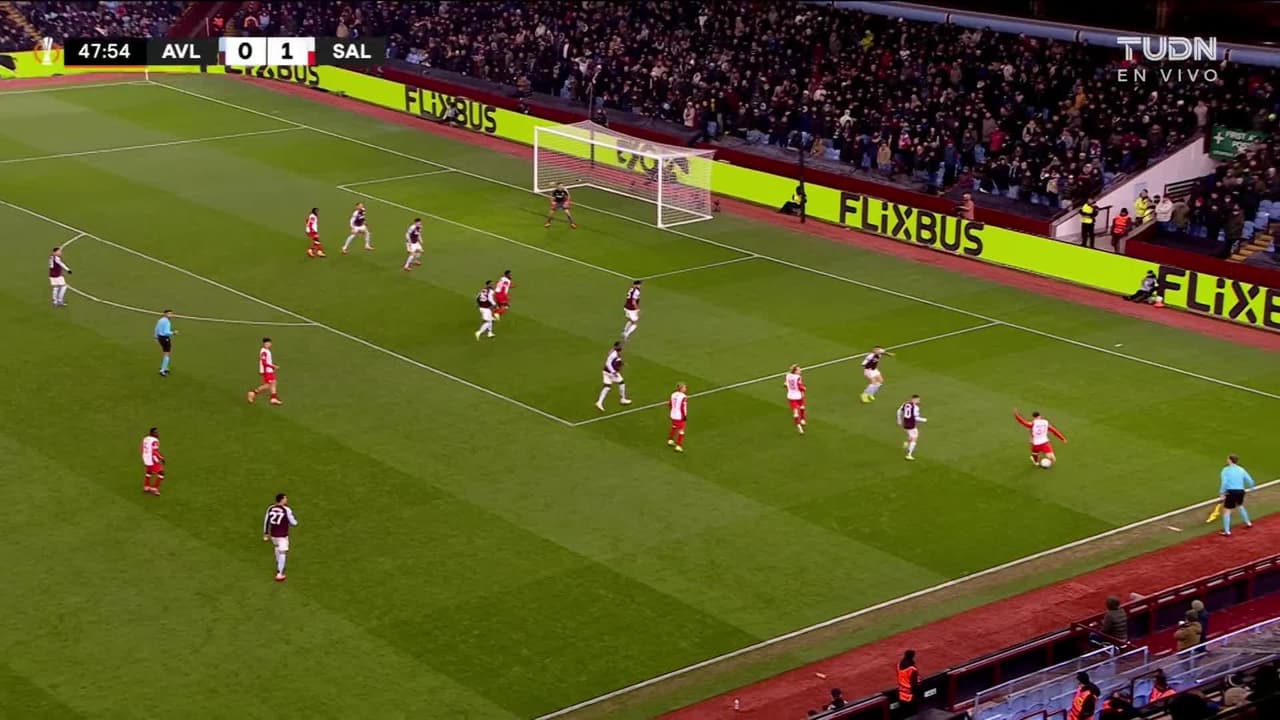 ¡GOL!  anota para FC Red Bull Salzburg. Moussa Yeo