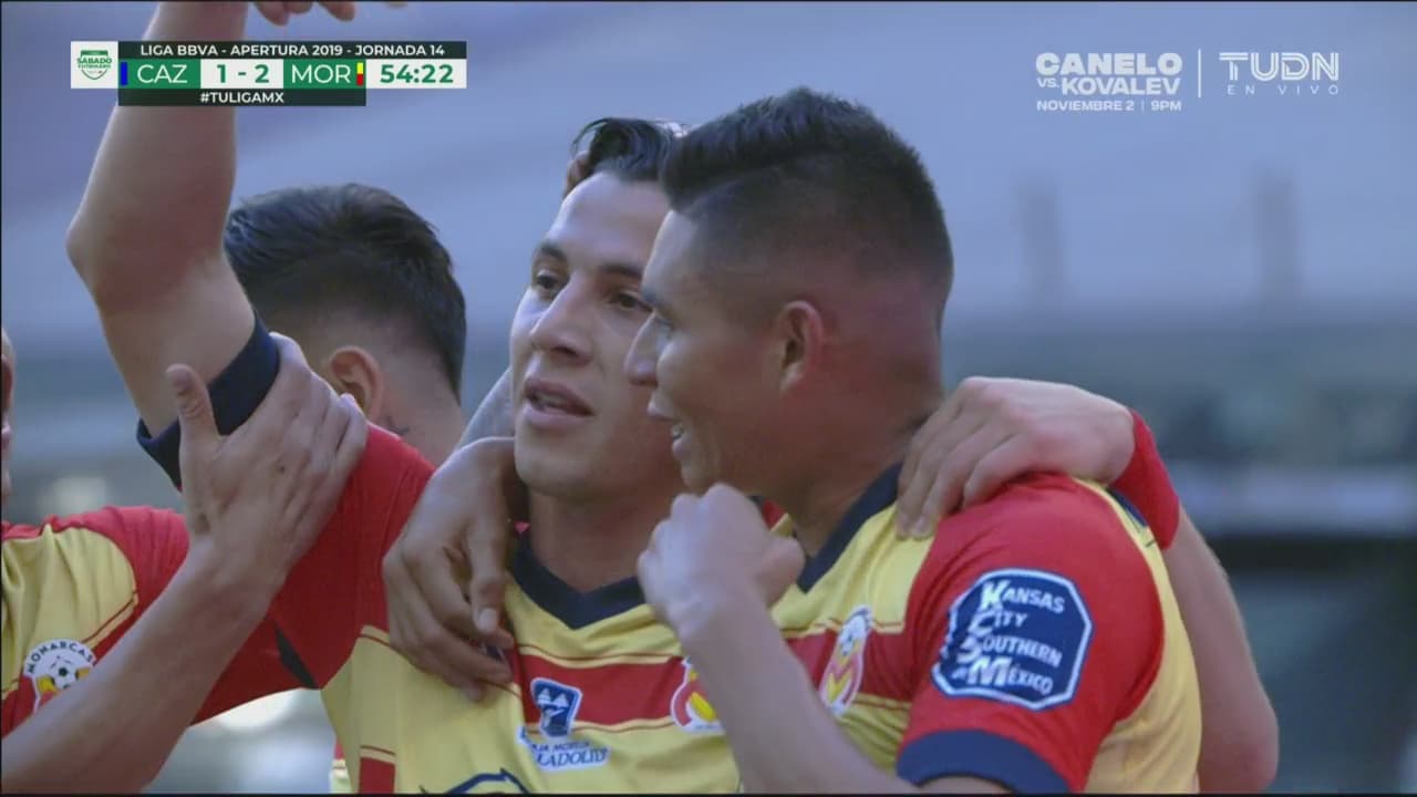 ¡Agarran dormida a la defensa celeste! Ferreira celebra su doblete