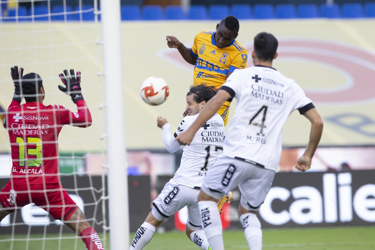 Apenas a los 2’ Quiñones adelantaba a los Tigres.