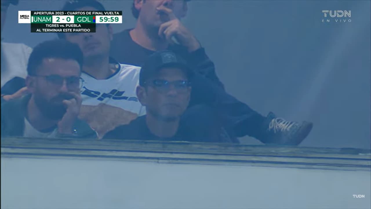 Jaime Lozano presente en el Pumas vs. Chivas