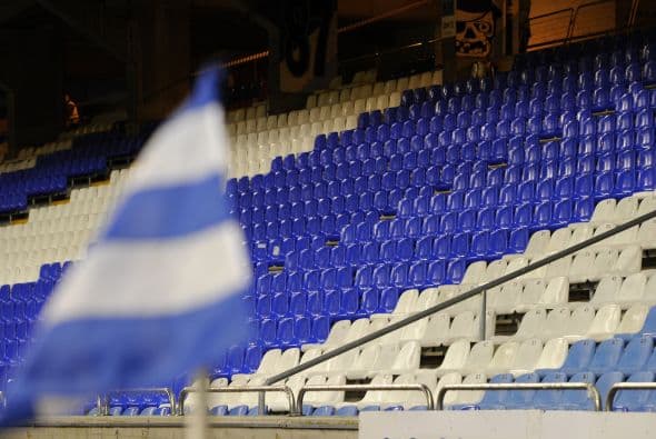 Los 'Riazor Blues' fueron vetados del Estadio Riazor y ya no ocuparán más el fondo sur donde siempre se sentaban.