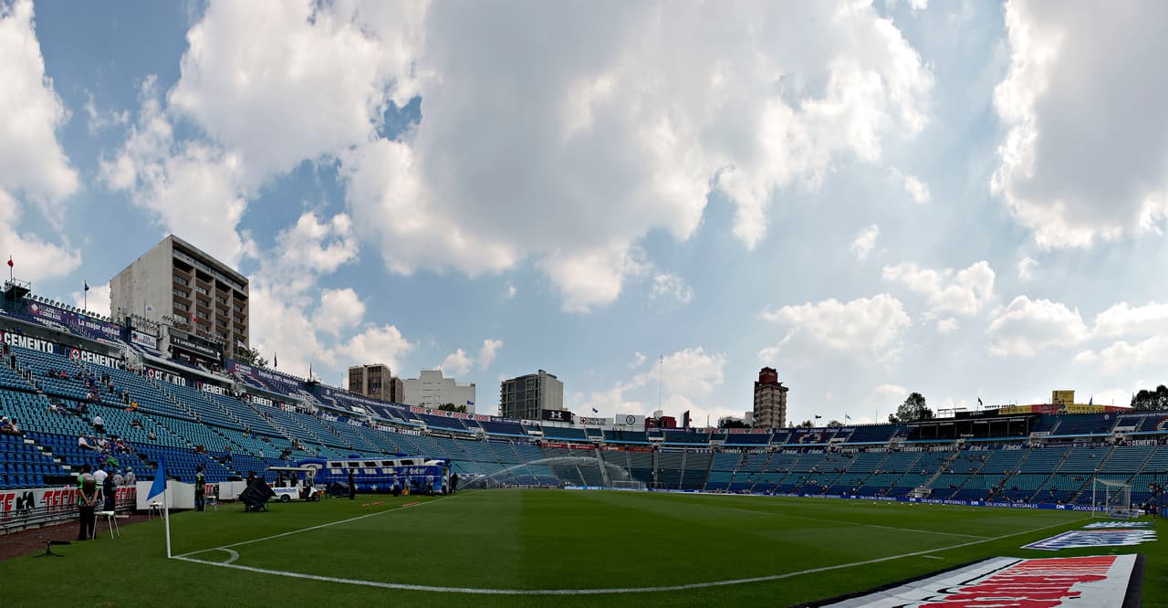 Estadio Azul:
<b>20,186 espectadores.</b>