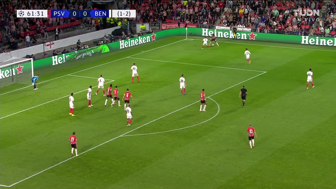 ¡TIRO ATAJADO! disparo por André Ramalho.