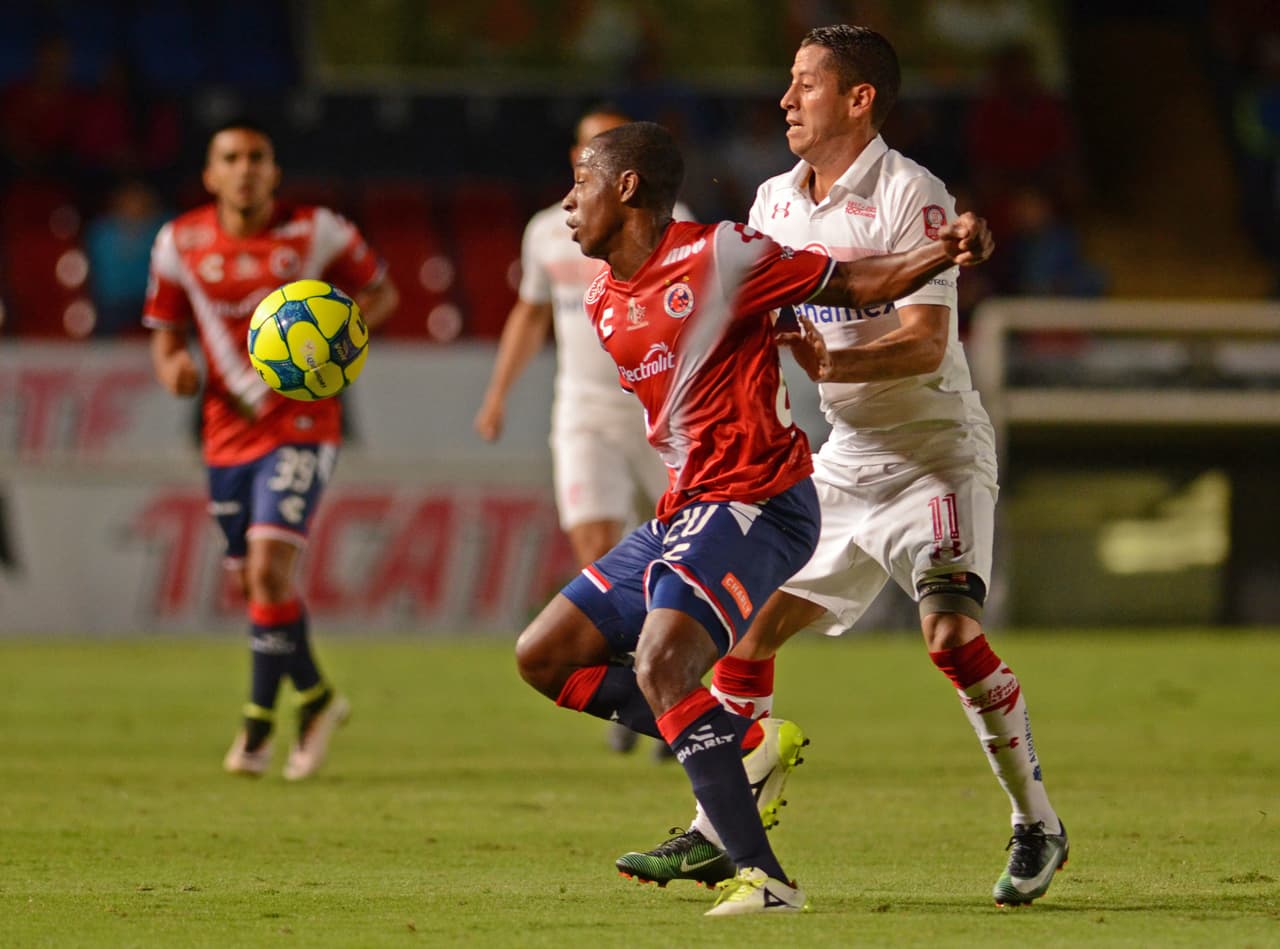 Por el pase del colombiano Jefferson Murillo (izq.), proveniente del Cúcuta de segunda división de ese país, Veracruz pagó 2 millones de dólares.