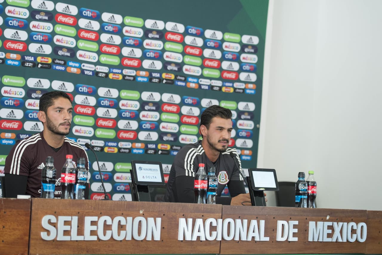 Aún así, solo hasta el jueves se tuvo un primer contacto de los jugadores concentrados con la prensa.