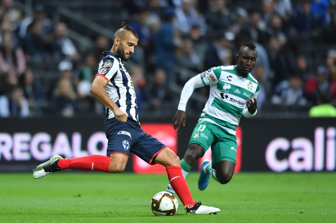 Con goles de Dorlan Pavón (2 y 85), Nicolás Sánchez (8), autogol de Gerardo Arteaga (54) y gol de penal de Vincent Janssen (70), Monterrey golea y pone un pie en las semifinales del Apertura 2019.