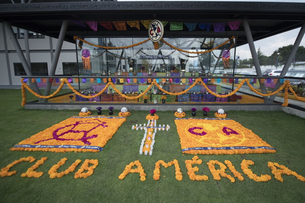 América se unió a la conmemoración en el Día de los Muertos y presentó una ofrenda como homenaje a la tradición mexicana.
