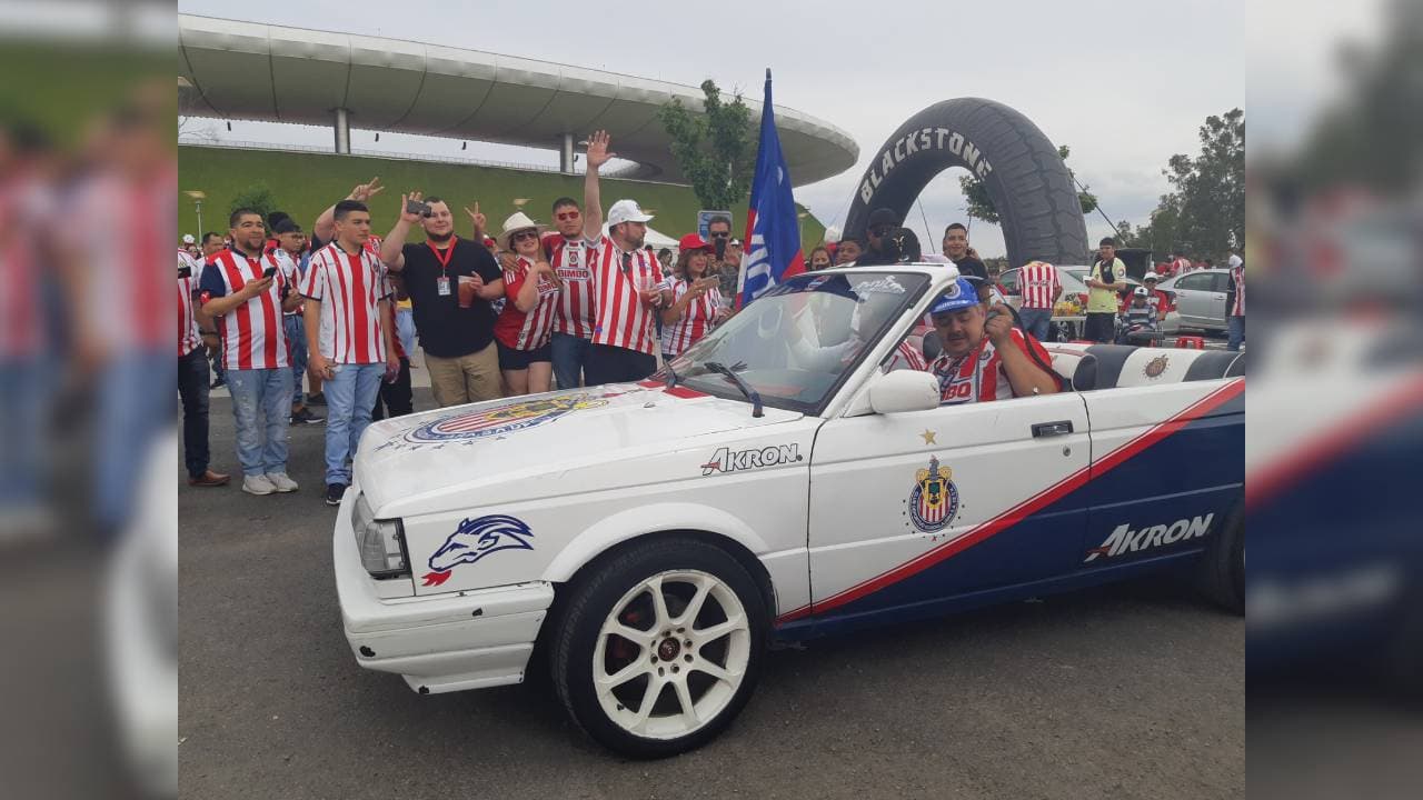 Incluye patrocinador.