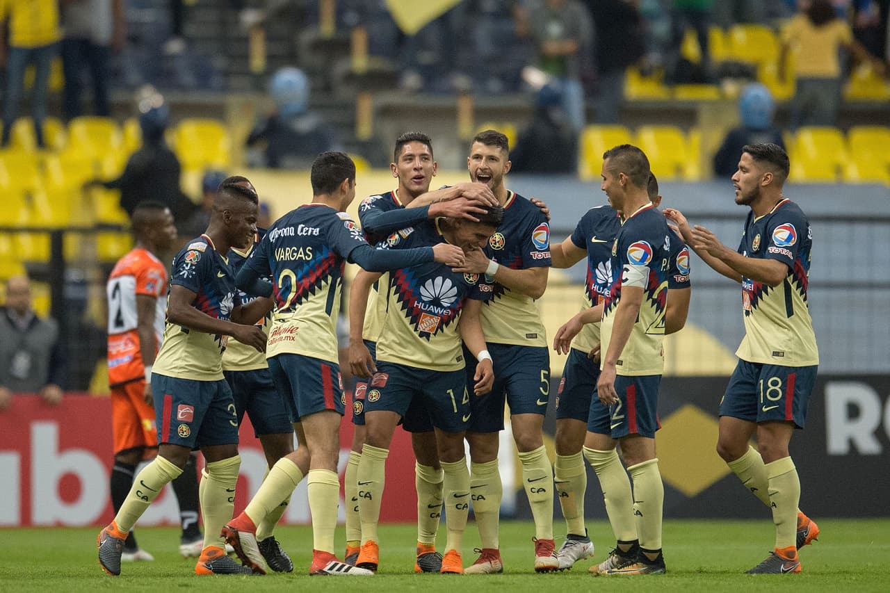 Aún así, los locales se fueron al descanso con la tranquilidad de la ventaja.