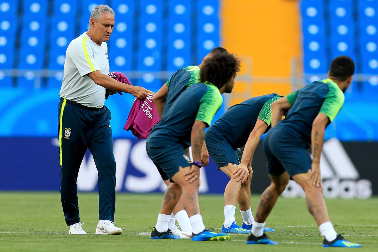 Tite asumió en 2016 como técnico de Brasil luego de la Copa América Centenario en Estados Unidos, y bajo su mando Brasil ganó 18 partidos y empató tres, sin derrotas.