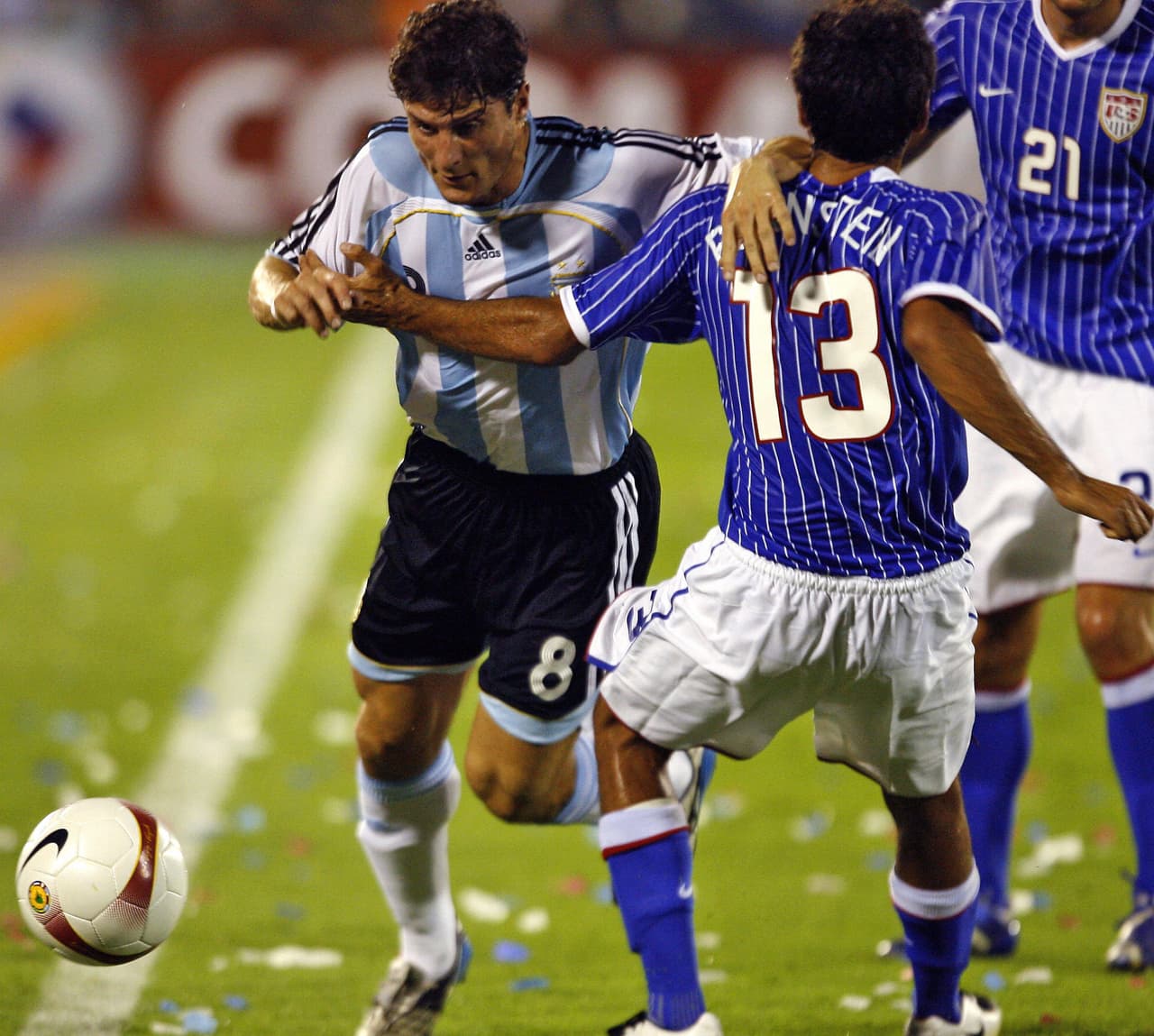 Tuvieron que pasar 45 años para que Estados Unidos se volviera a ver las caras con Argentina, y fue en la Copa México donde la Albiceleste volvió a golear 6-0 a Estados Unidos.