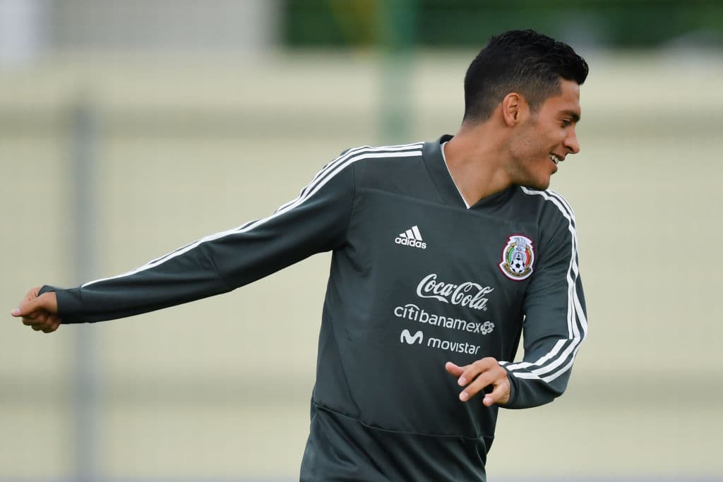 El nuevo refuerzo del Wolverhampton Raúl Jiménez sería otro de los nombres que pueda aparecer en la lista del director deportivo del Tri para septiembre.