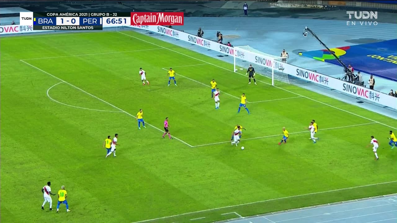 ¡GOL!  anota para Brasil. Neymar da Silva Santos Júnior
