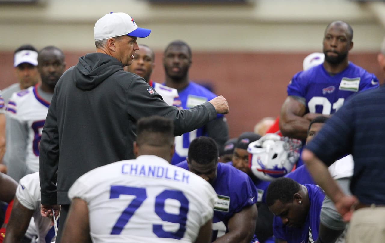 En el mini-campamento en Orchard Park, N.Y. (AP-NFL).